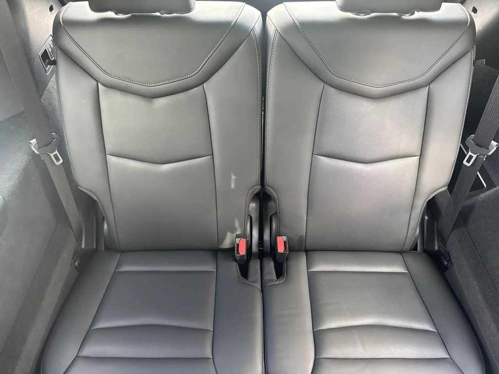 Used 2021 Green Cadillac Sport image 22