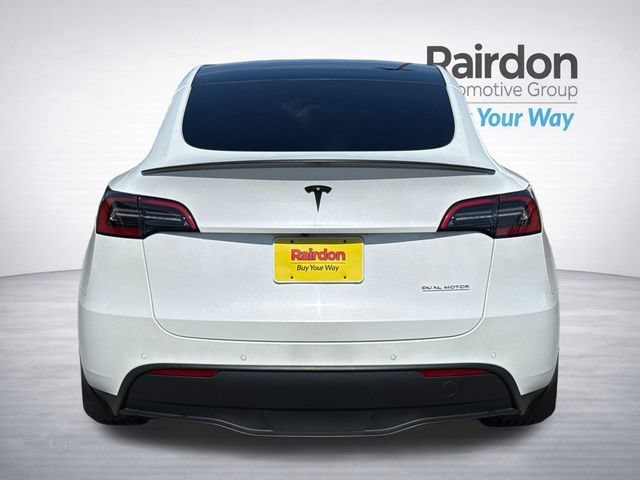 Used 2022  Tesla Performance image 6