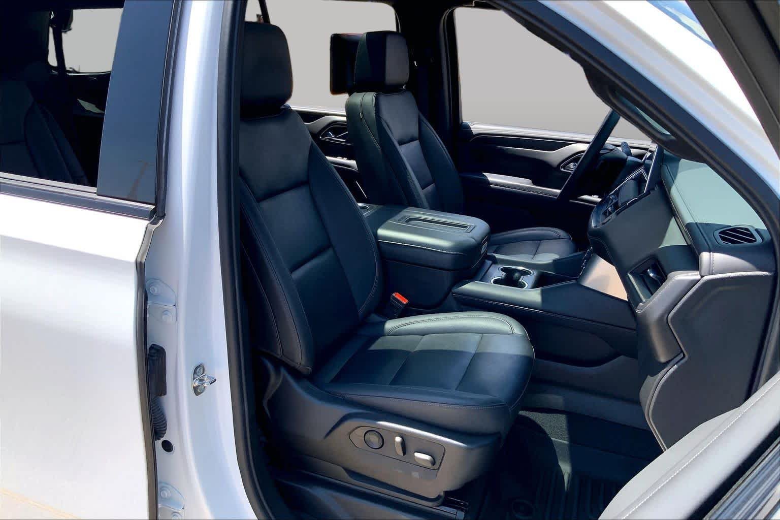 Used 2024 Summit White Chevrolet Z71 image 9