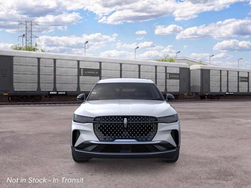 New 2026 Silver Radiance Metallic Clearcoat Lincoln Premiere image 6