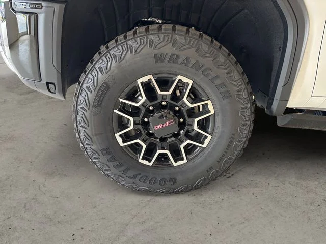 New 2026 White GMC AT4X image 15