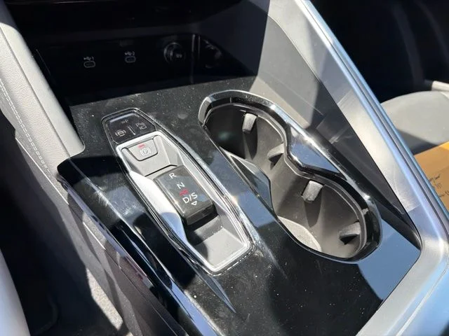 Used 2025 White Audi  image 9