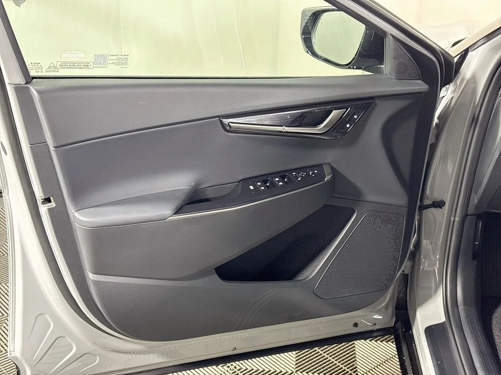 New 2026 Wolf Gray Kia WIND image 10