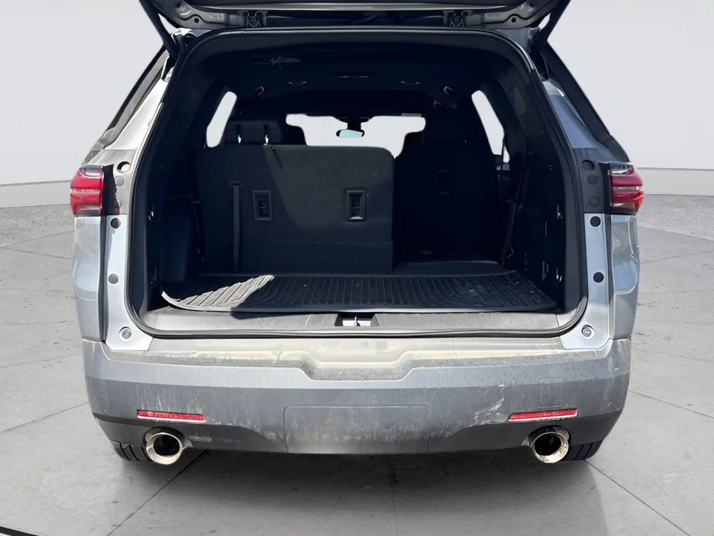 Used 2023 Gray Chevrolet LT image 21