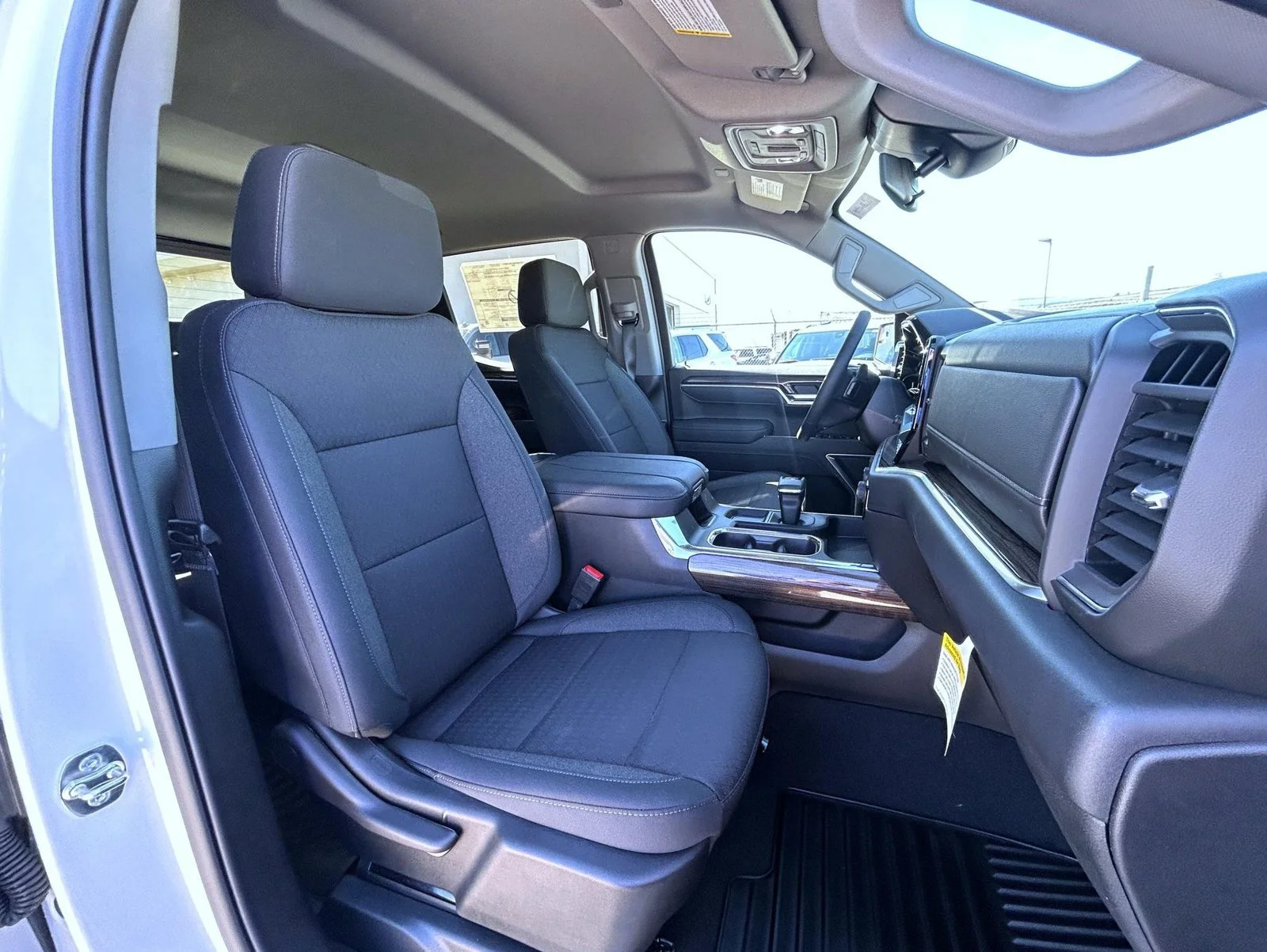 New 2026 Summit White Chevrolet LT image 15