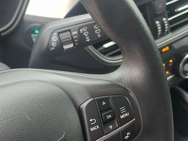 Used 2020 Green Ford SE image 21
