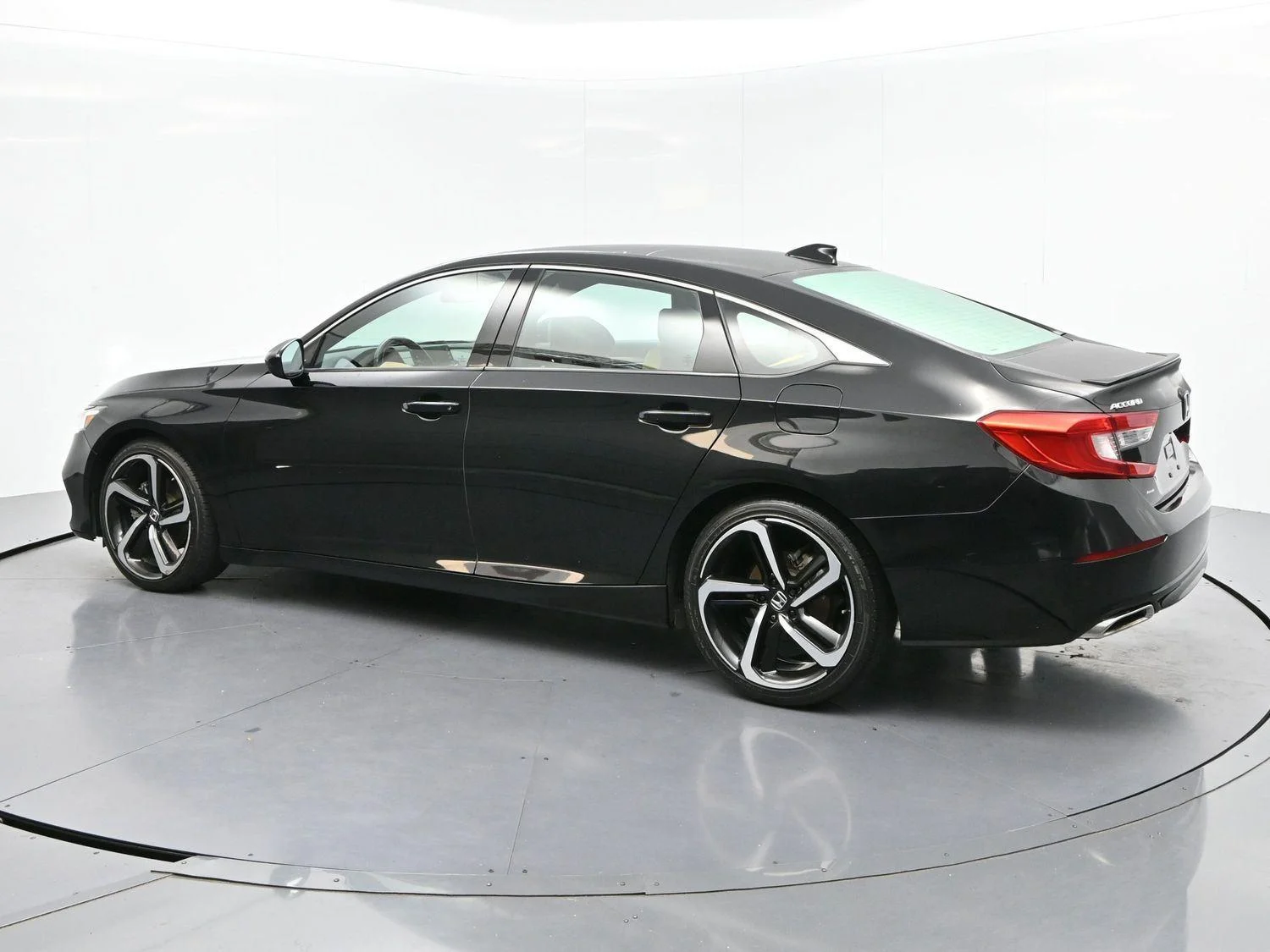Used 2018 Crystal Black Pearl Honda Sport 1.5T image 5