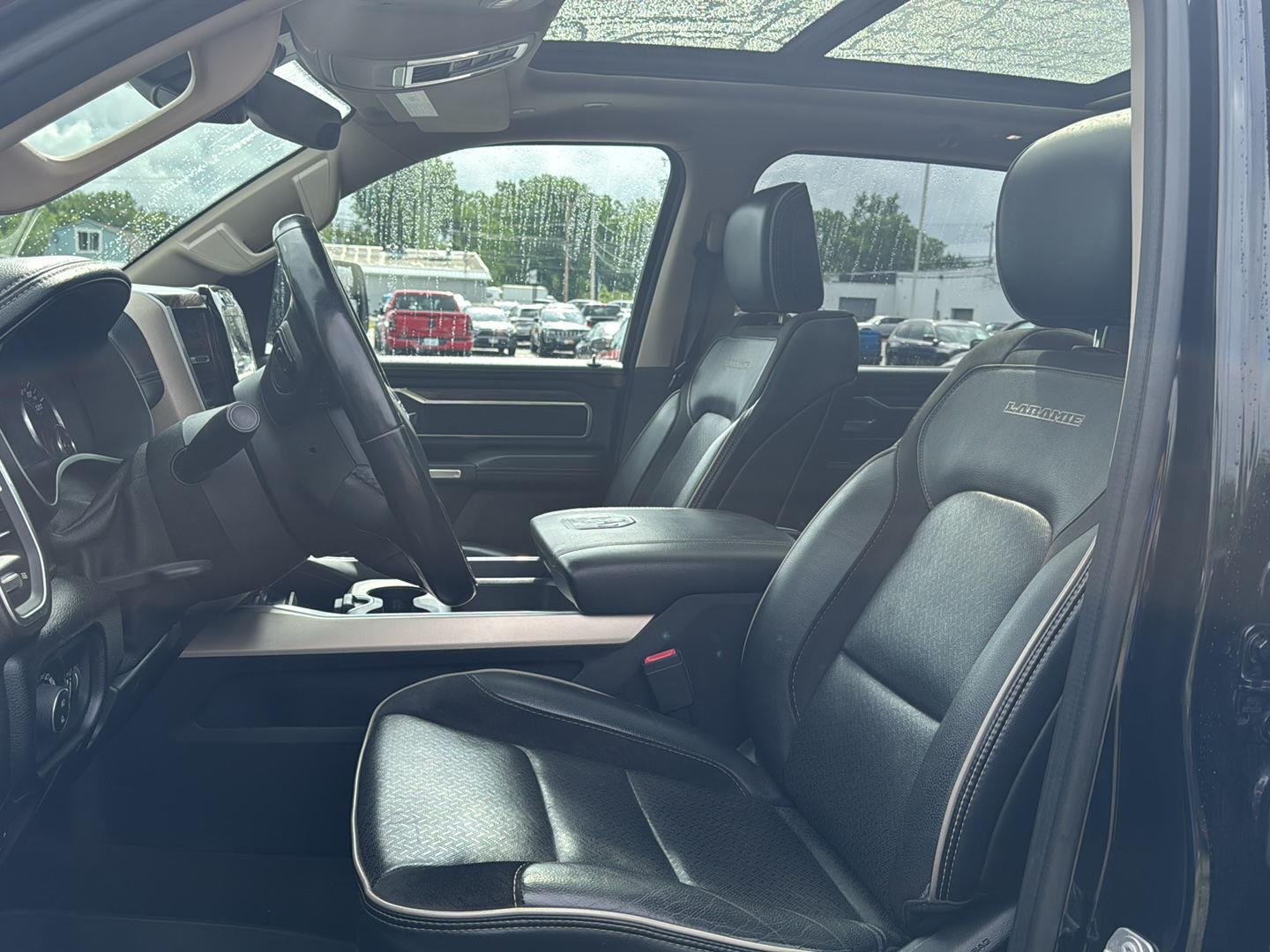 Used 2019 Diamond Black Crystal Pearlcoat Ram Laramie image 3