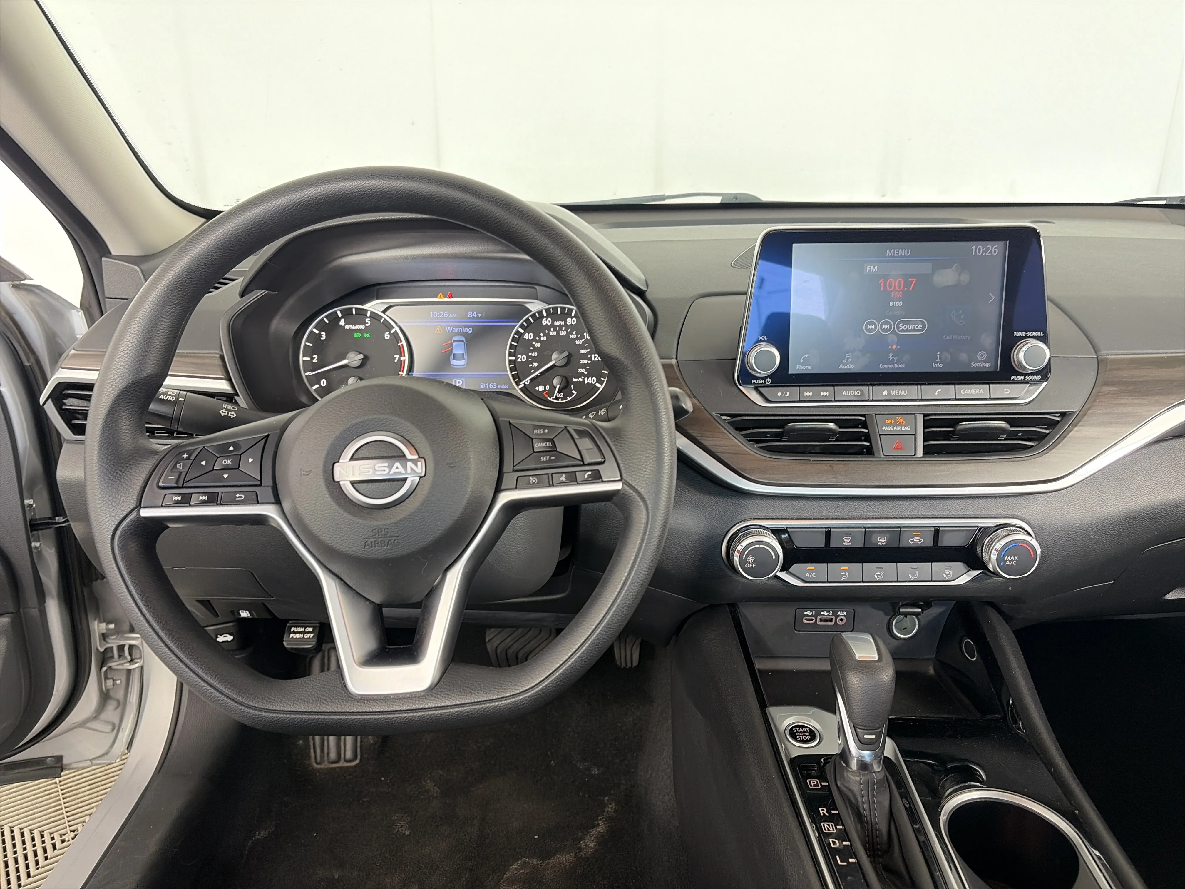 Used 2024 Brilliant Silver Metallic Nissan 2.5 SV image 3