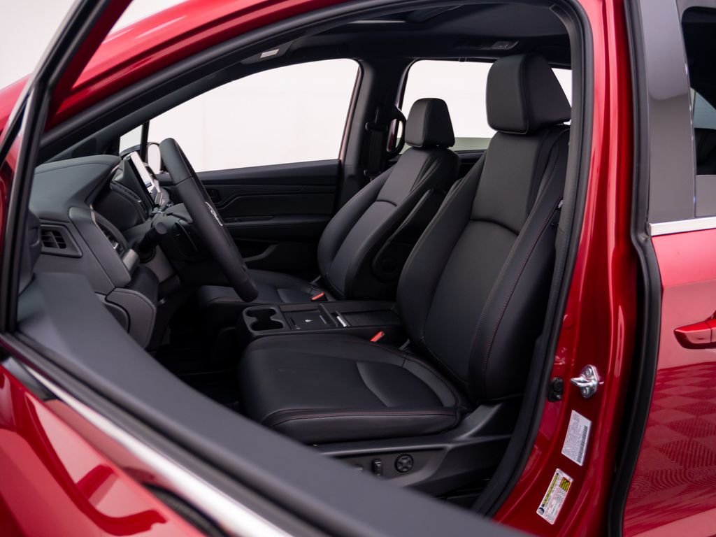 New 2026 Radiant Red Metallic II Honda Sport-L image 15