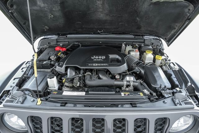 Used 2022 Gray Jeep Rubicon image 67