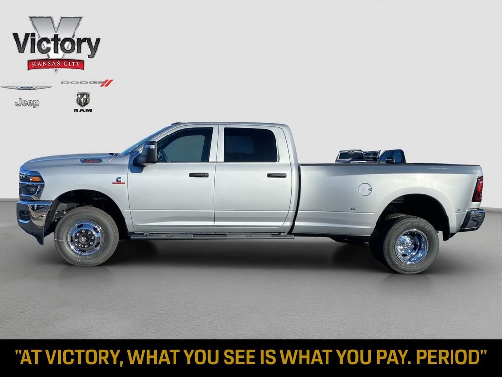 New 2026 Silver-Zynith Exterior Paint RAM Tradesman image 4