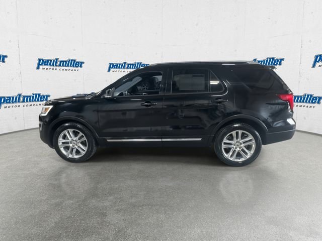 Used 2017 Black Ford XLT image 7
