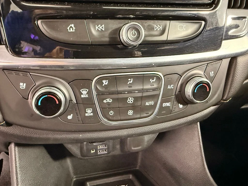 Used 2020 White Chevrolet Premier image 30