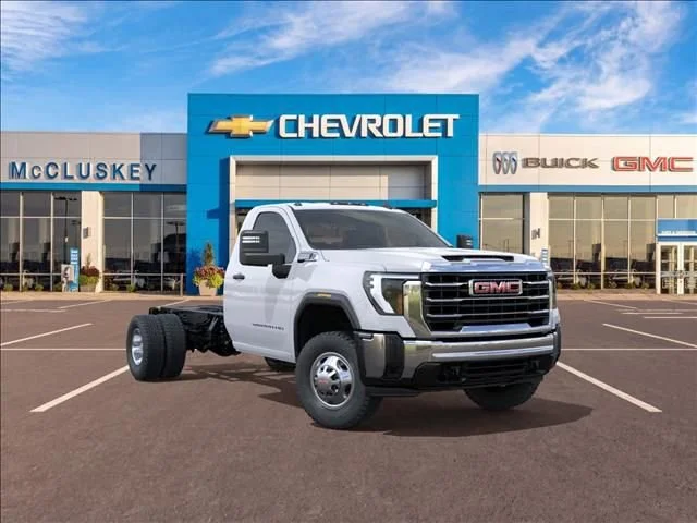 2026 GMC Sierra 4WD Regular Cab Chassis LWB Pro's photo