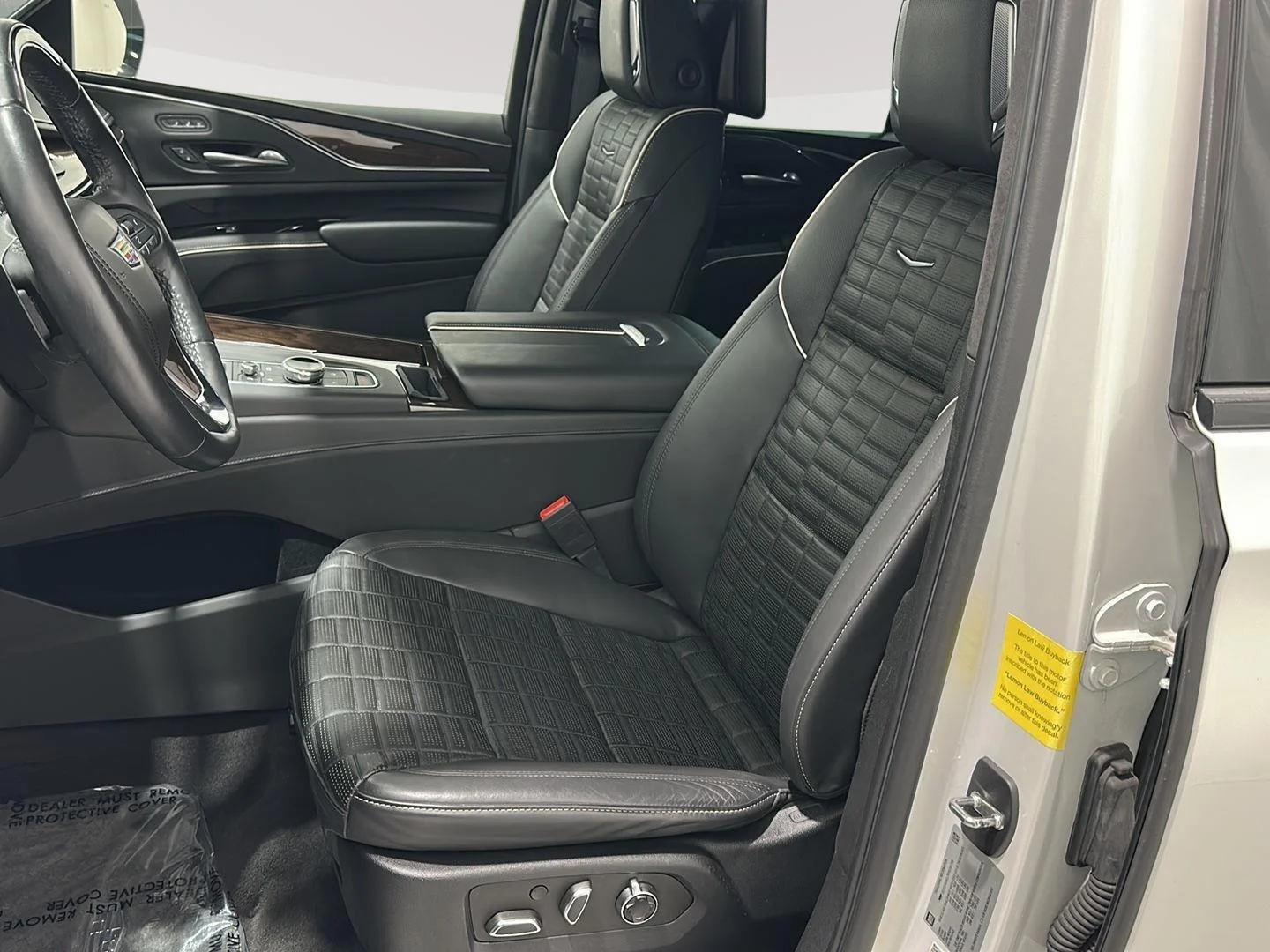 Used 2023 Crystal White Tricoat Cadillac Sport Platinum image 17