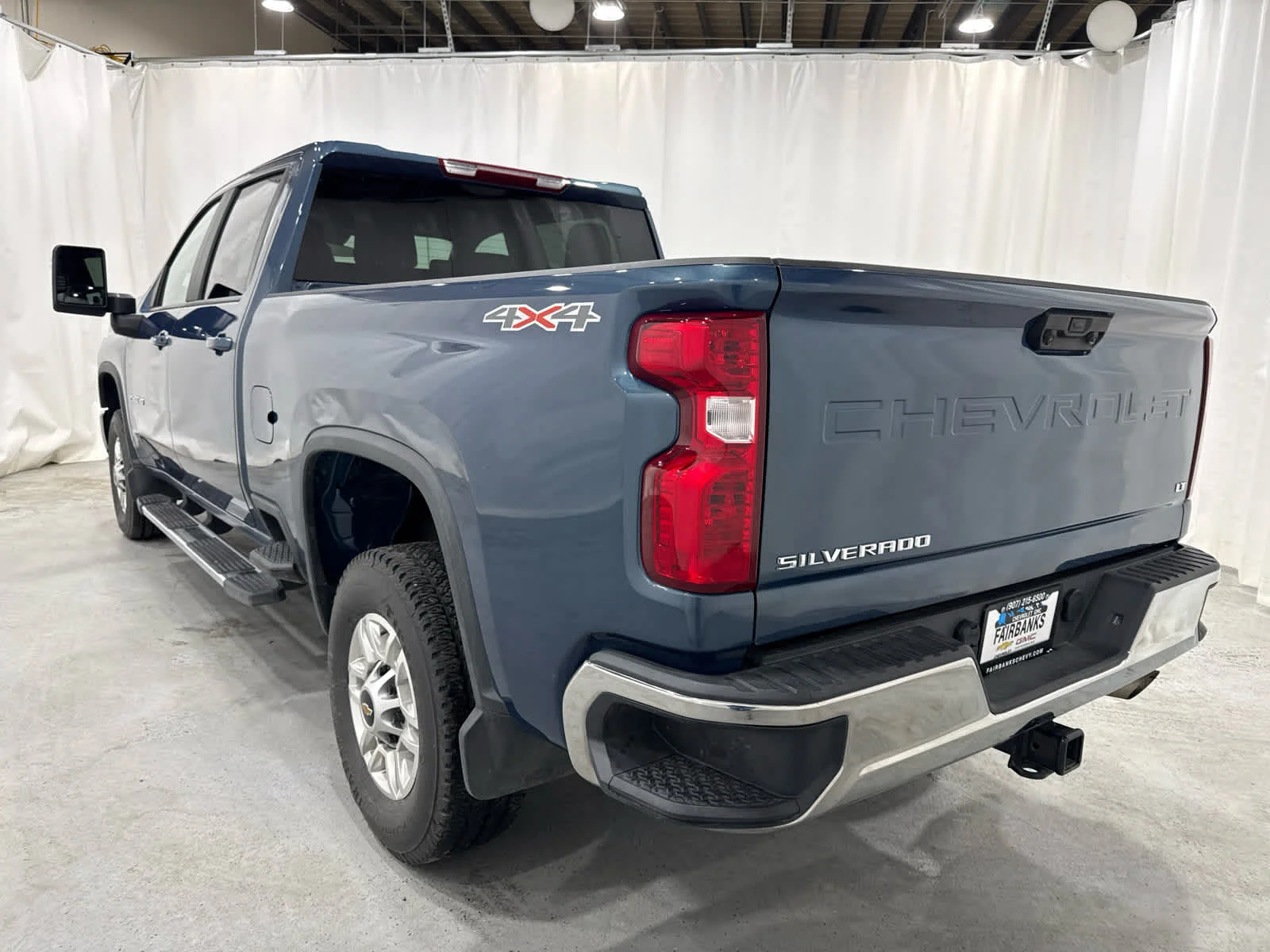 Used 2026 Lakeshore Blue Metallic Chevrolet LT image 3
