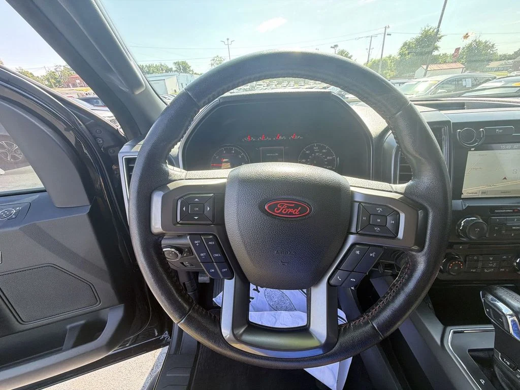 Used 2017 Black Ford XLT image 20