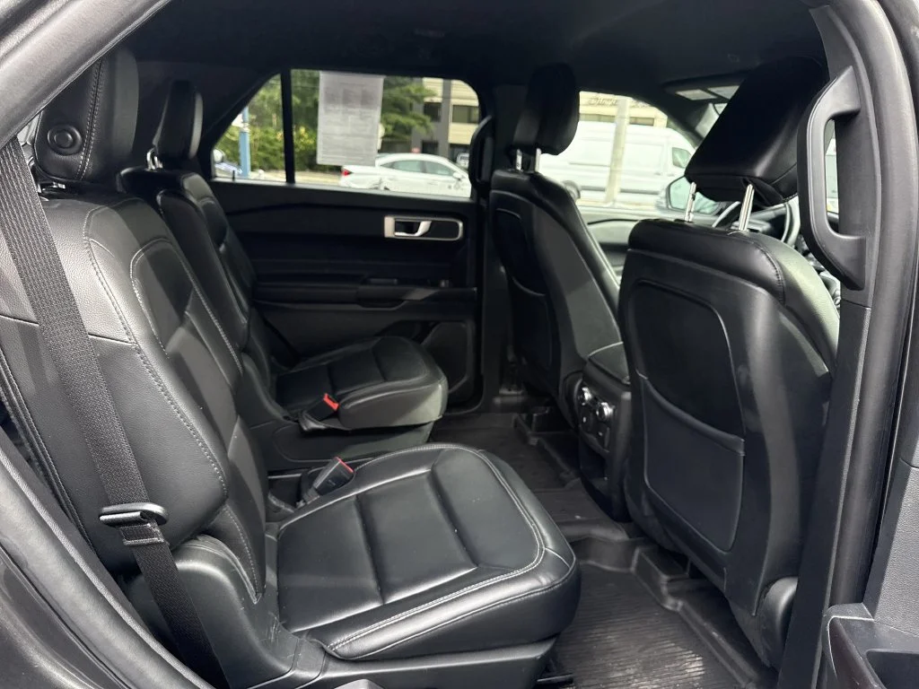 Used 2020 Gray Ford XLT image 30