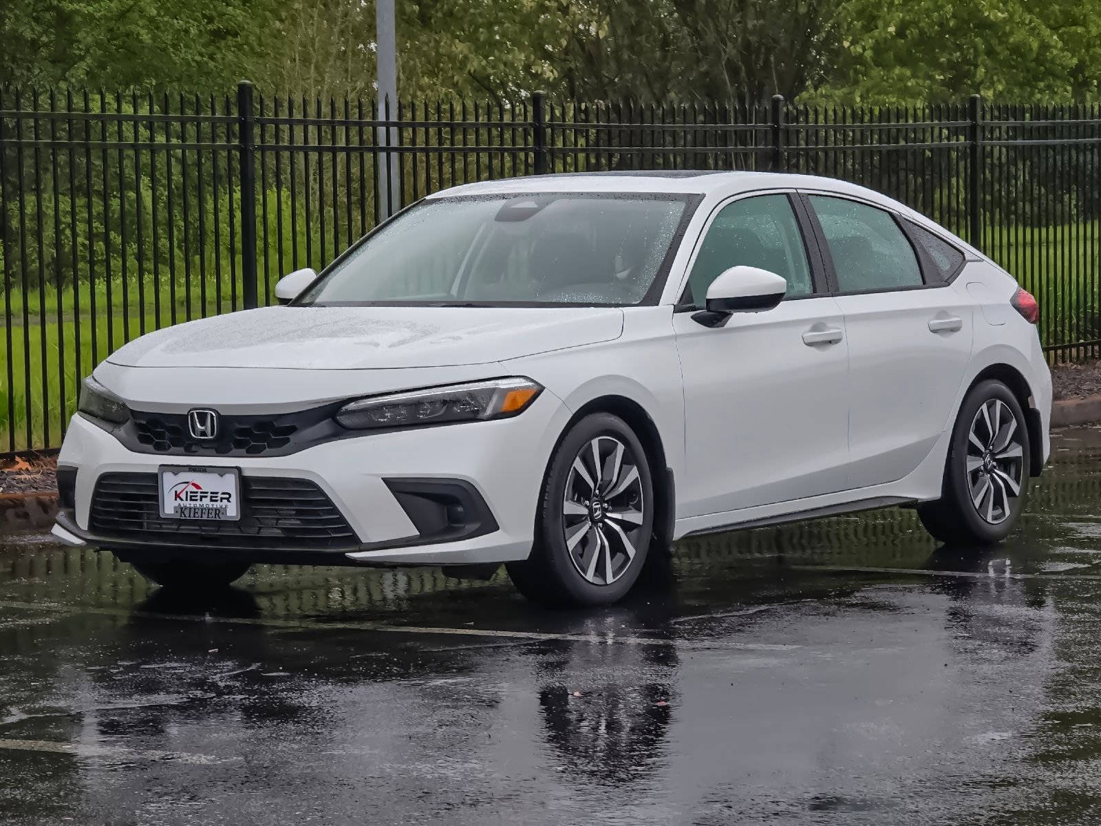 Used 2024 White Honda EX-L image 8