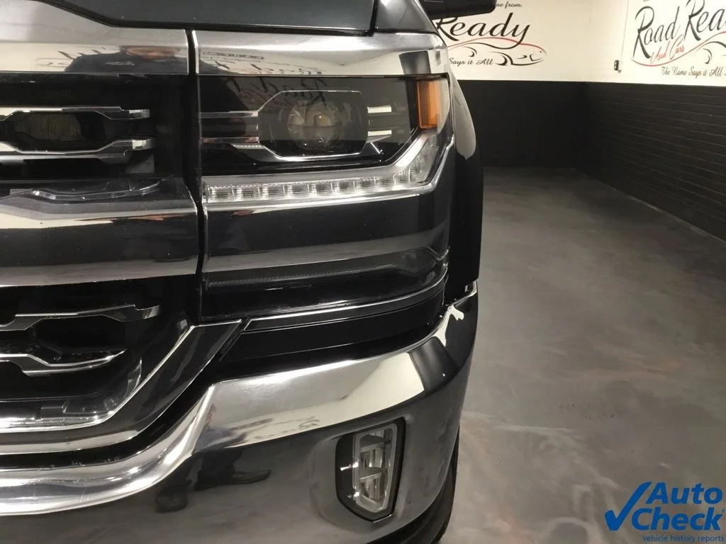 Used 2018 Gray Chevrolet LTZ image 22