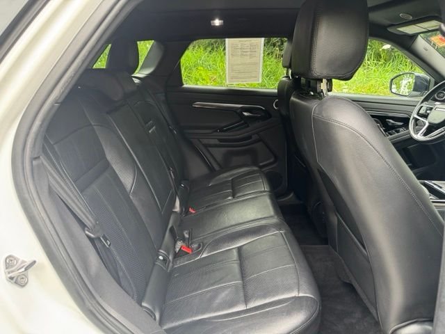 Used 2022 Fuji White Land Rover Dynamic image 17