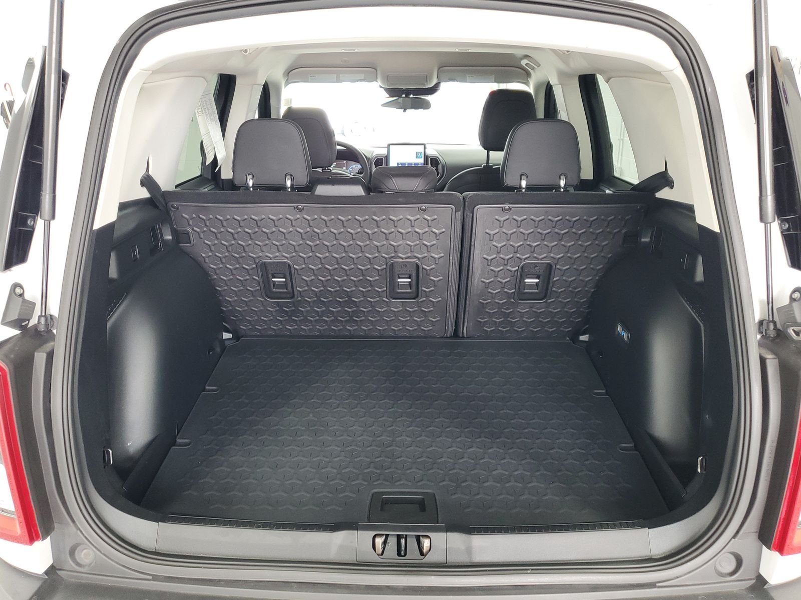 Used 2021 White Ford Big Bend image 6