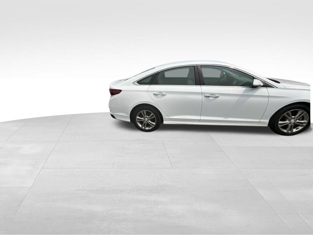 Used 2019 White Hyundai SEL image 15