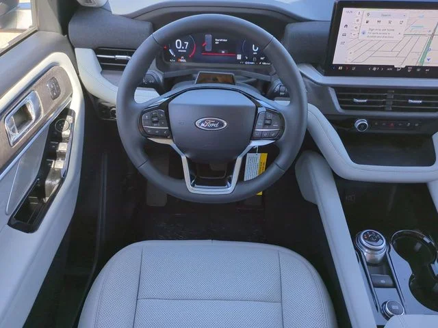 New 2026 Carbonized Gray Metallic Ford Platinum™ image 16