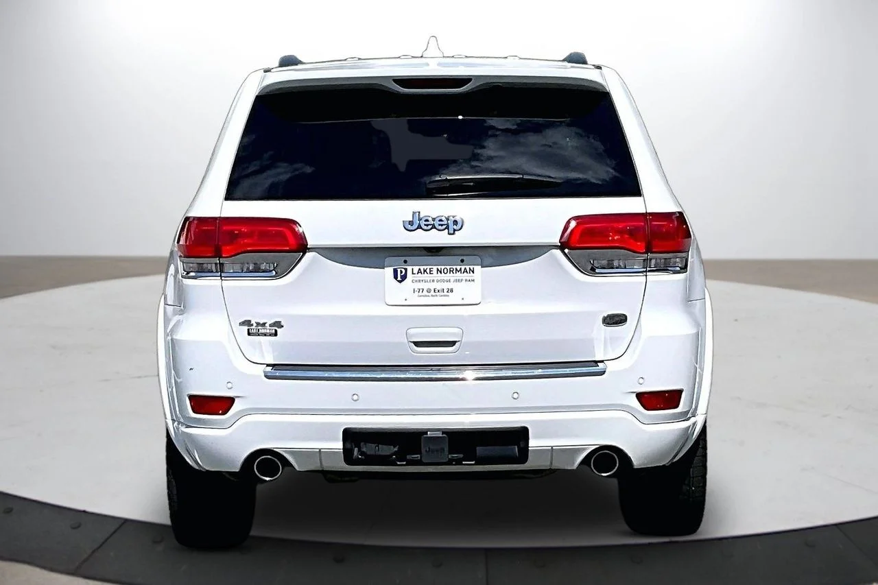 Used 2018 White Jeep Overland image 7