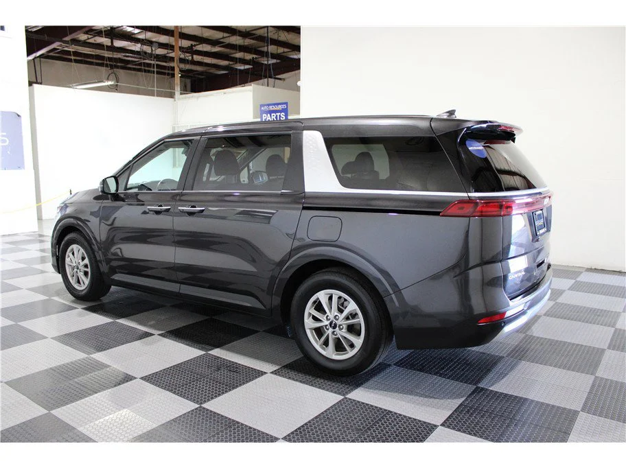Used 2024 Panthera Metal Kia LX image 11
