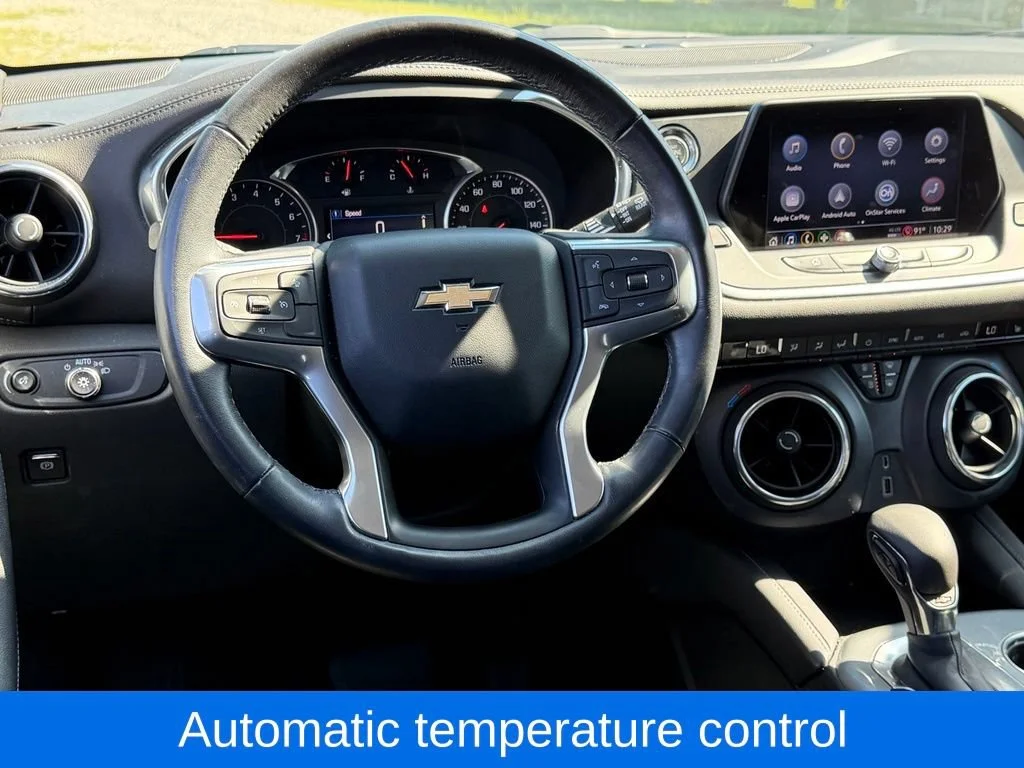 Used 2021 SILVER ICE METALLIC Chevrolet LT image 17