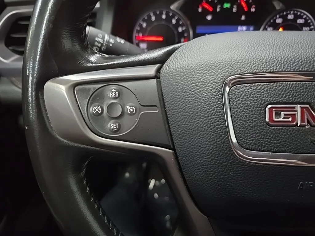 Used 2020 Black GMC AT4 image 22