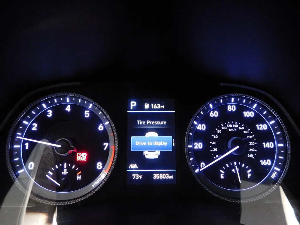 Certified Used 2023 Silver Hyundai SEL image 18