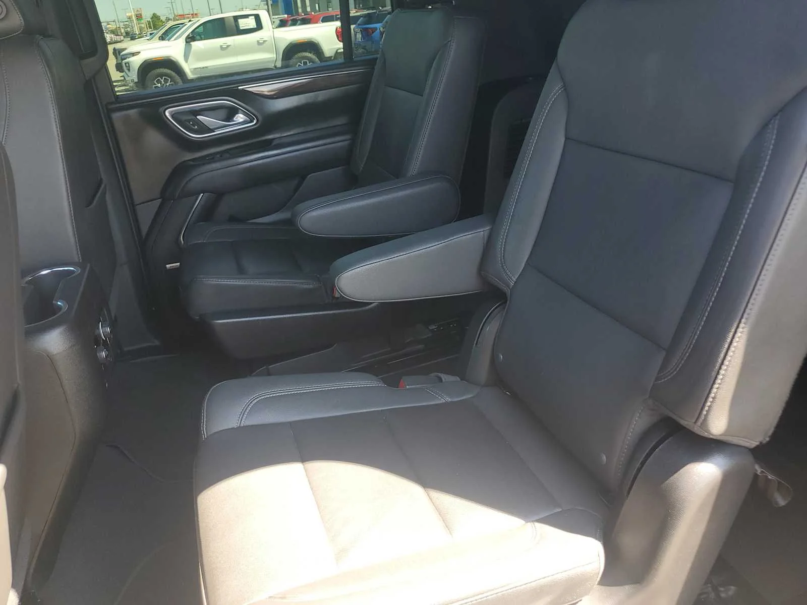 Used 2023 BLACK Chevrolet Z71 image 23
