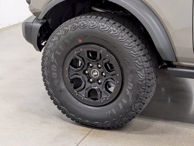New 2026 Marsh Gray Ford Badlands® image 32