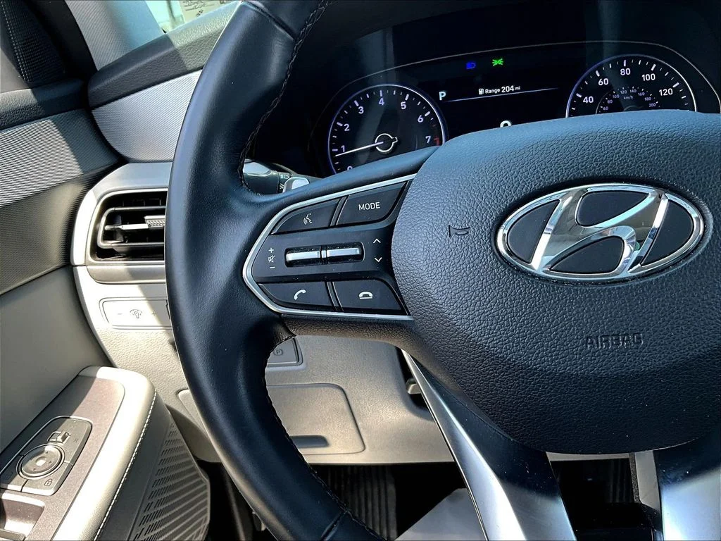 Certified Used 2022 White Hyundai SEL image 11
