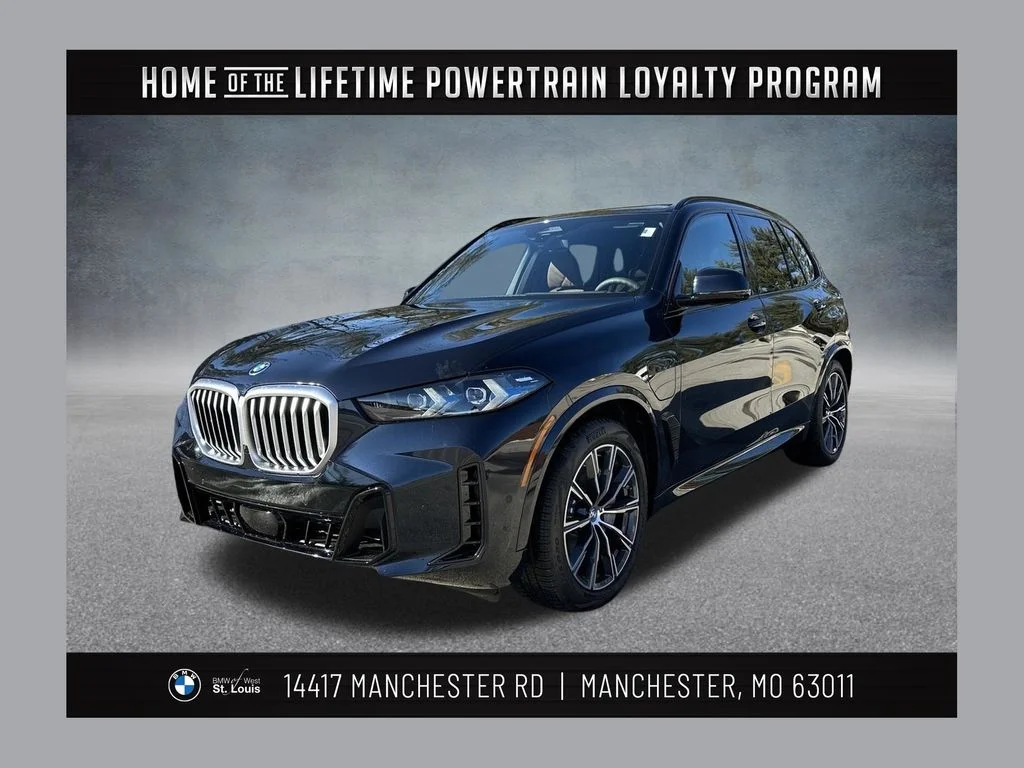 Used 2025 Black BMW xDrive50e image 1