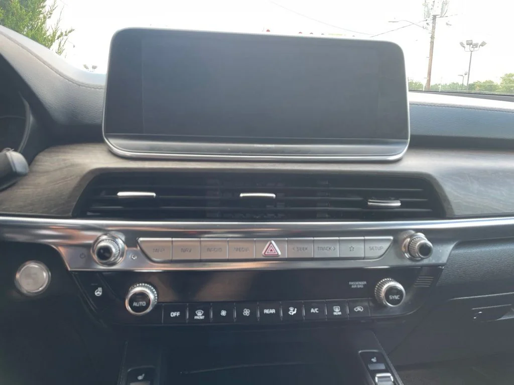 Used 2022 Green Kia EX image 15