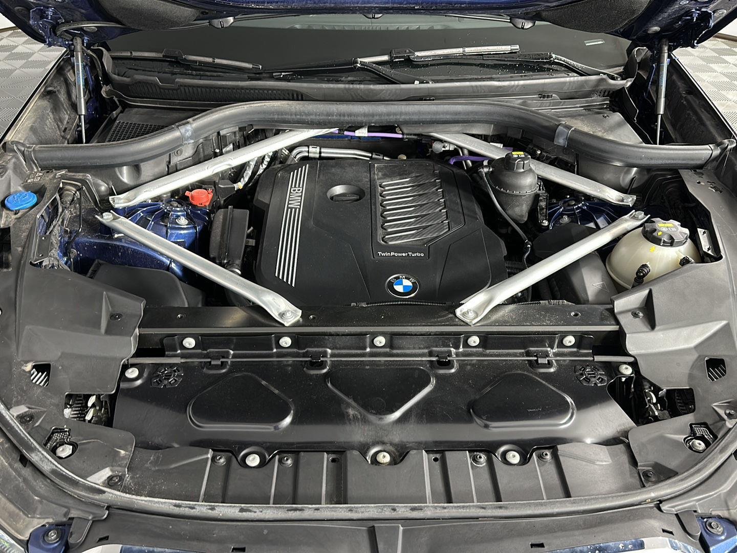Used 2022 Phytonic Blue Metallic BMW xDrive40i image 28