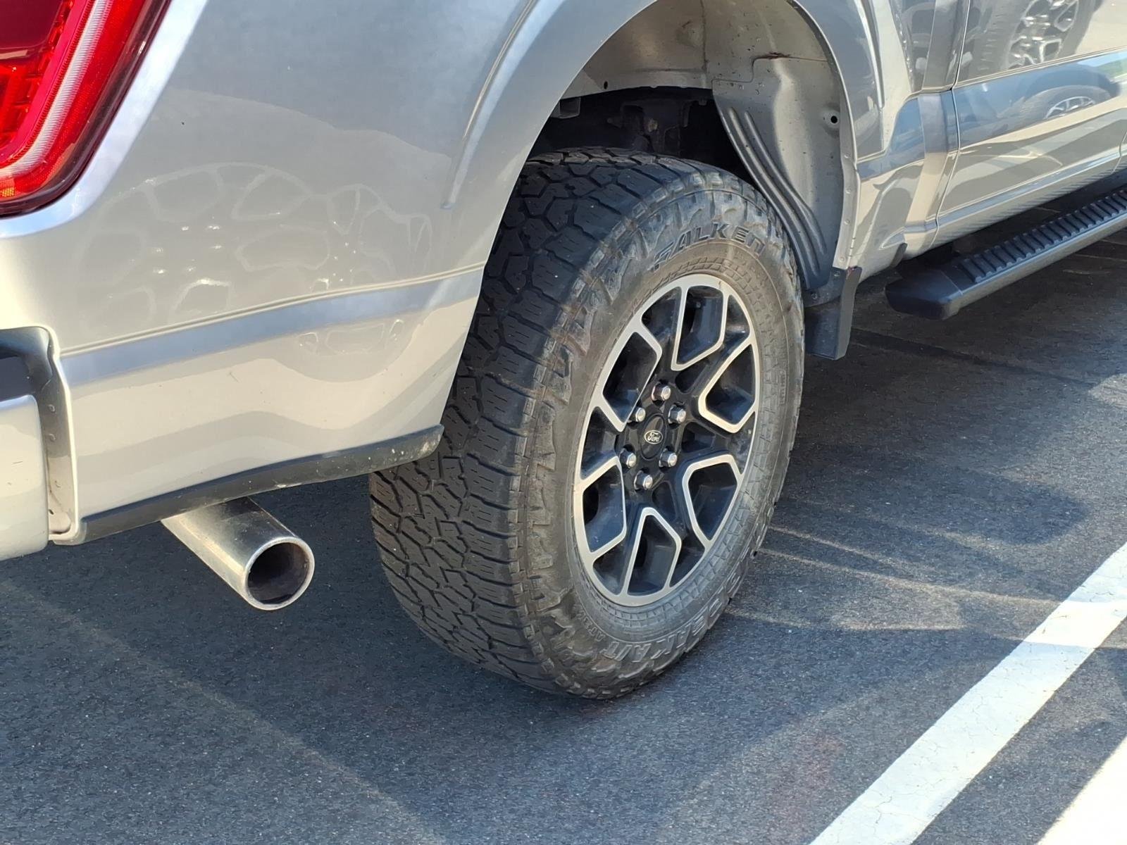 Used 2021 Iconic Silver Metallic Ford XLT image 10
