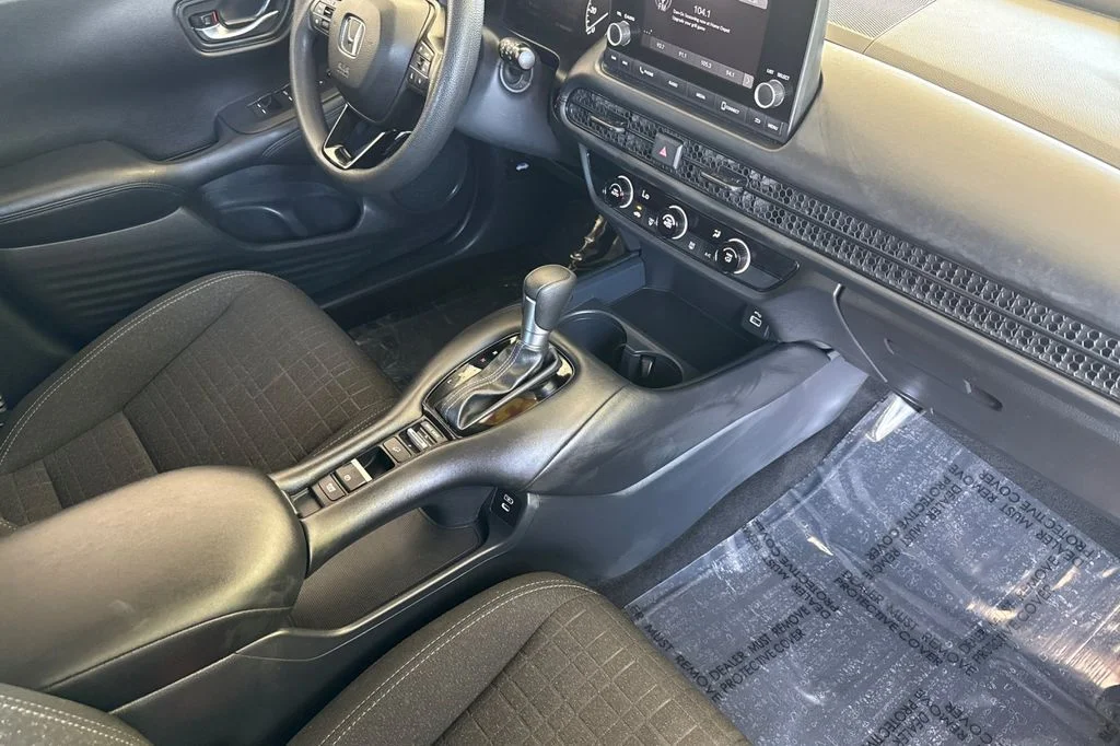 Used 2025  Honda LX image 20