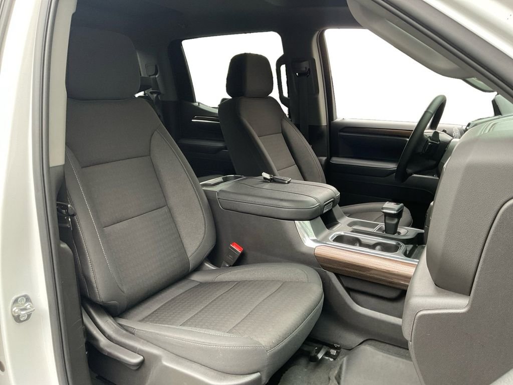 Used 2025 White Chevrolet LT Trail Boss image 28