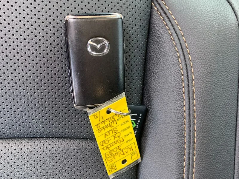Used 2024 Rhodium White Premium Mazda Preferred image 29