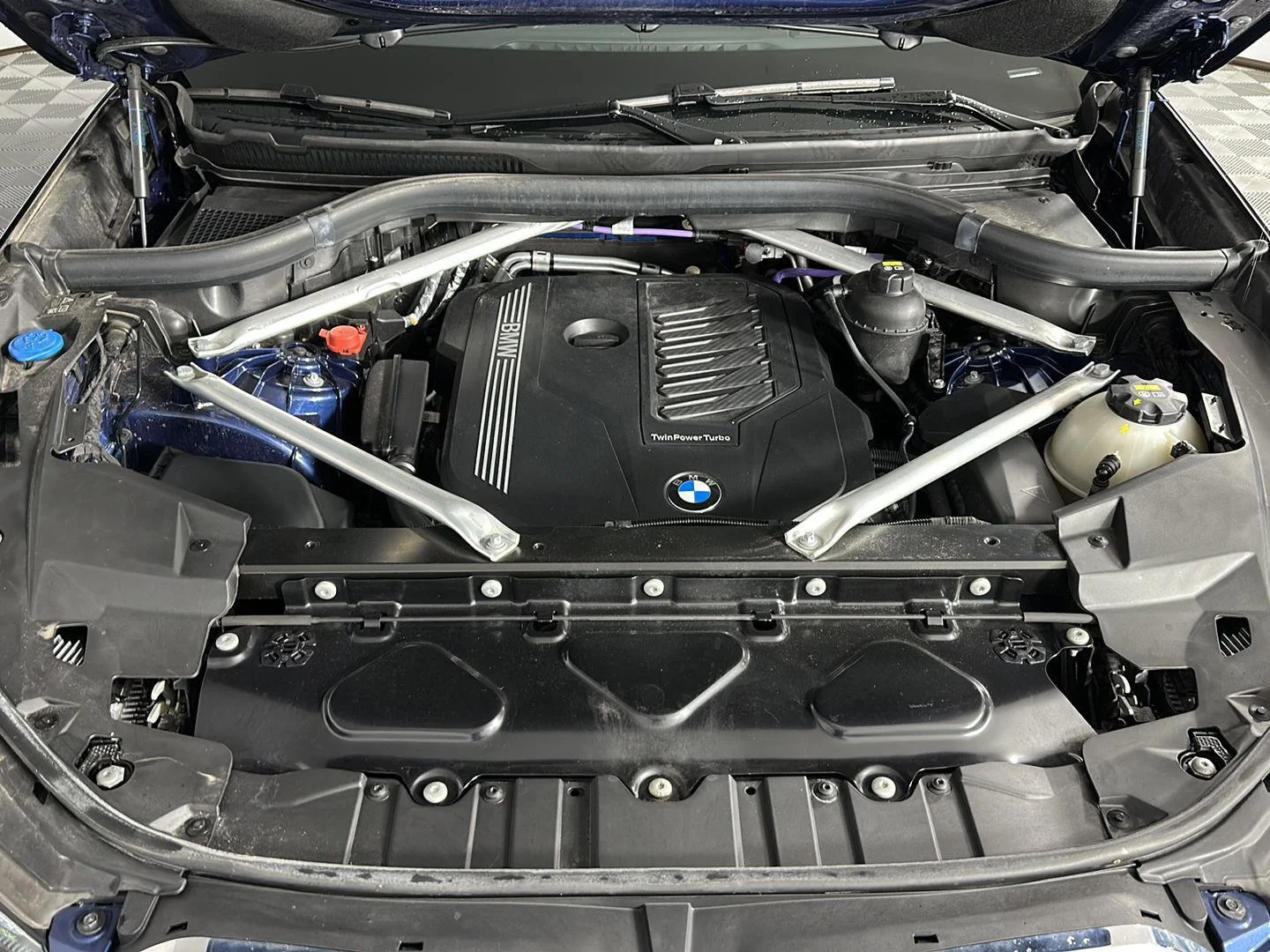 Used 2022 Phytonic Blue Metallic BMW xDrive40i image 28