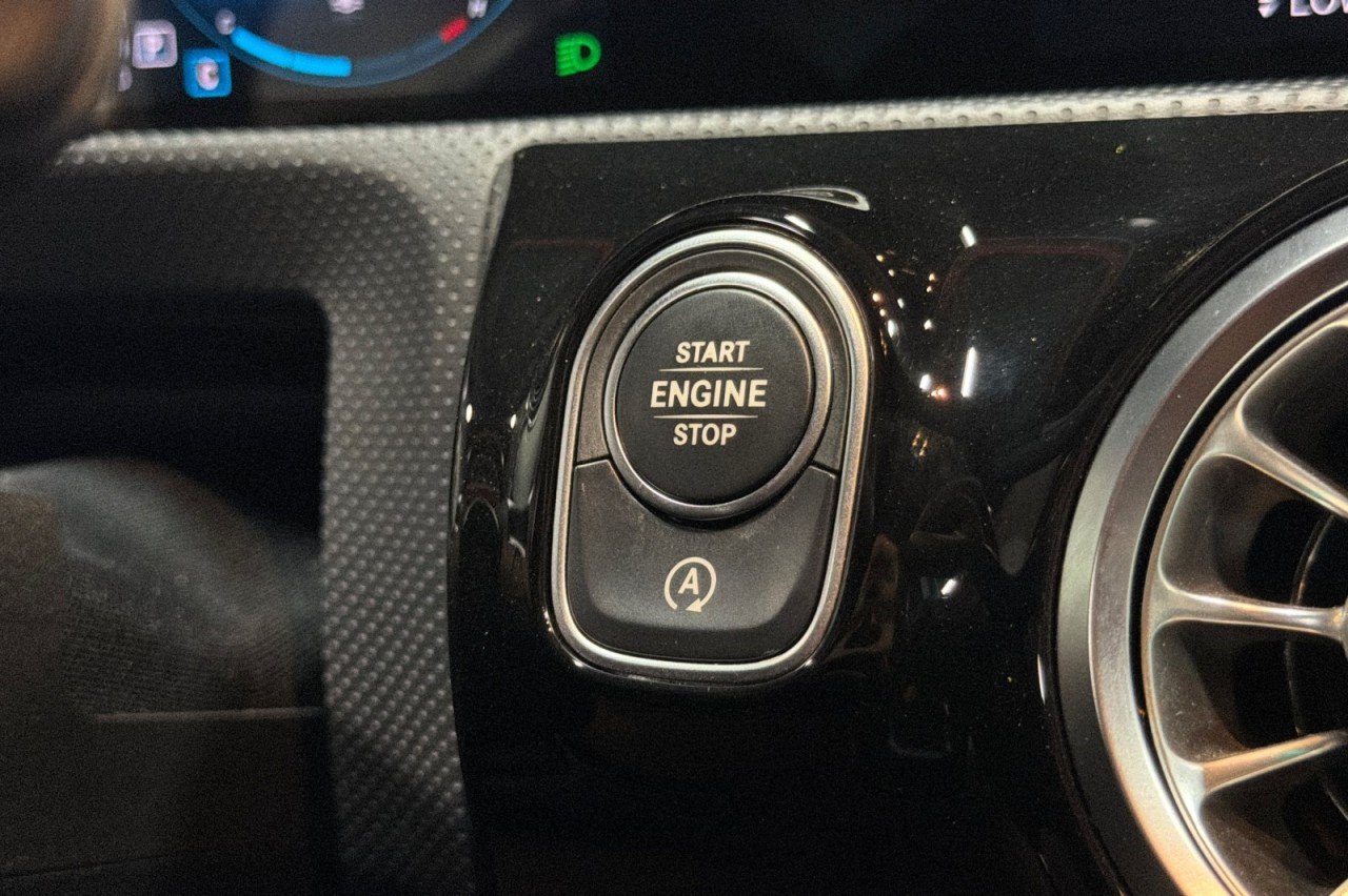 Used 2019 Night Black Mercedes-Benz A 220 image 20