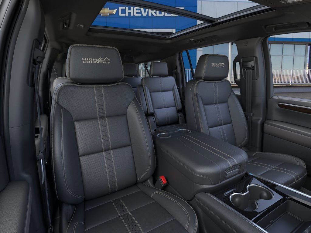 2025 Chevrolet Suburban High Country - Photo 16