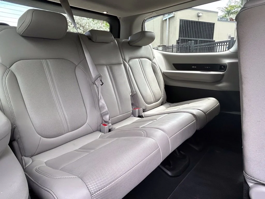 Used 2024 White Jeep Series II image 36