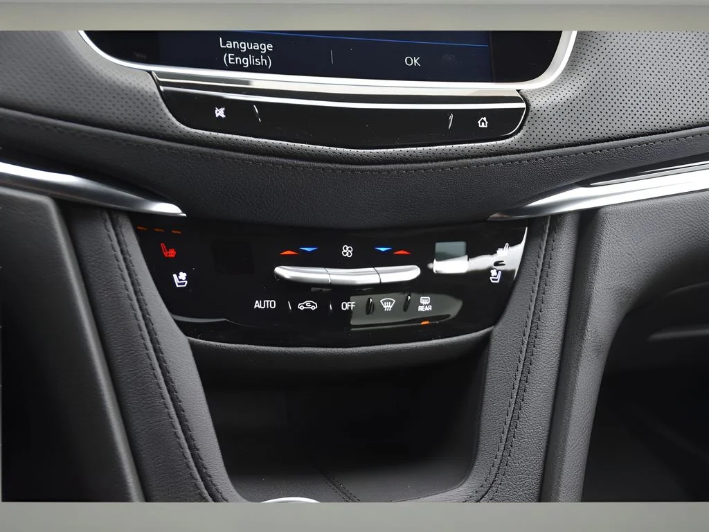 Used 2026 CRYSTAL WHITE TRICOAT Cadillac FWD Premium Luxury image 37