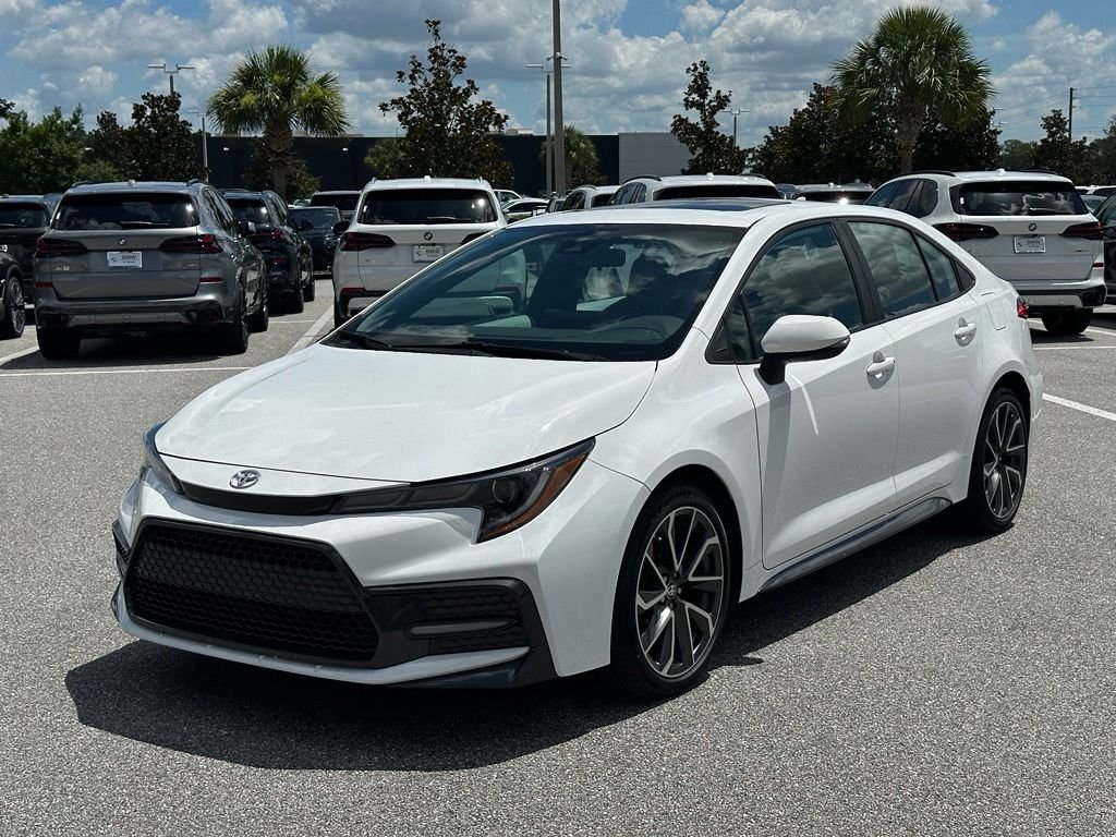 Used 2022 White Toyota SE image 1